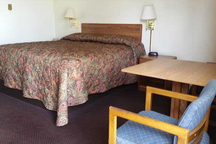 Room 2 of 34