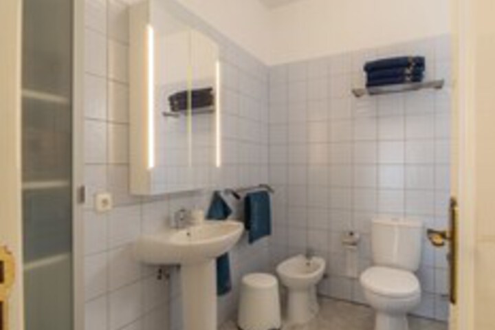 Room 3 of 24