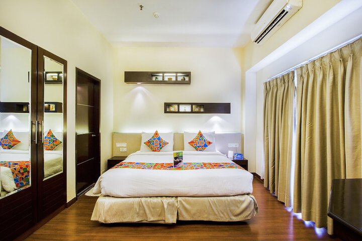 Room 5 of 30