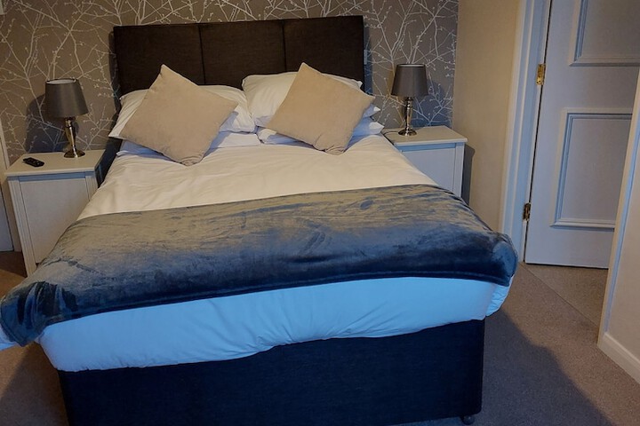 Room 3 of 13