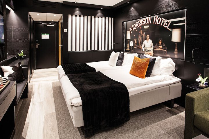 Room 12 of 50
