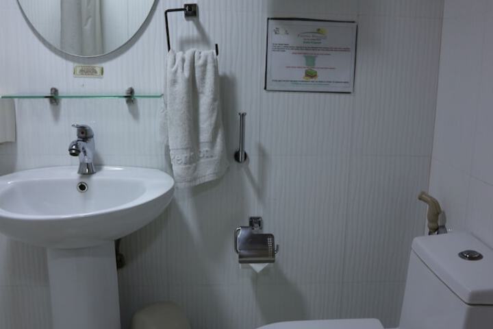 Room 30 of 58
