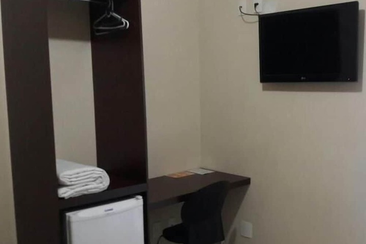 Room 14 of 50