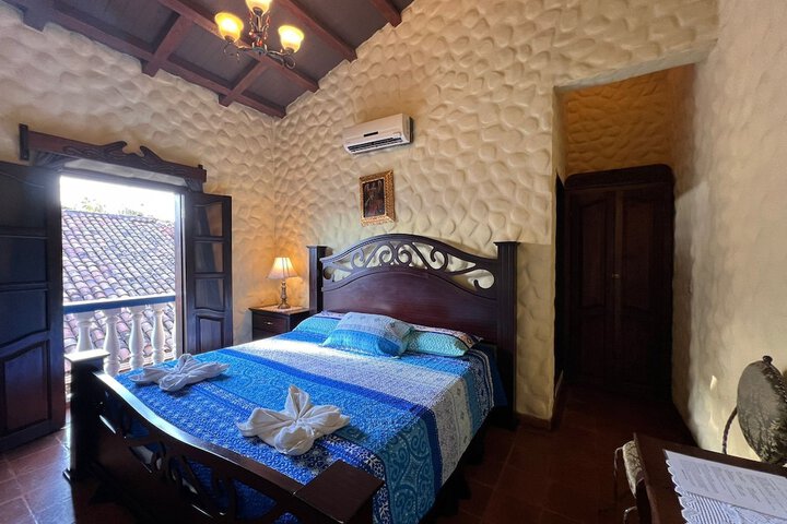 Room 4 of 26