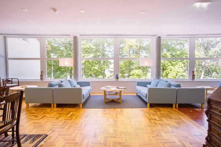 Lobby sitting area