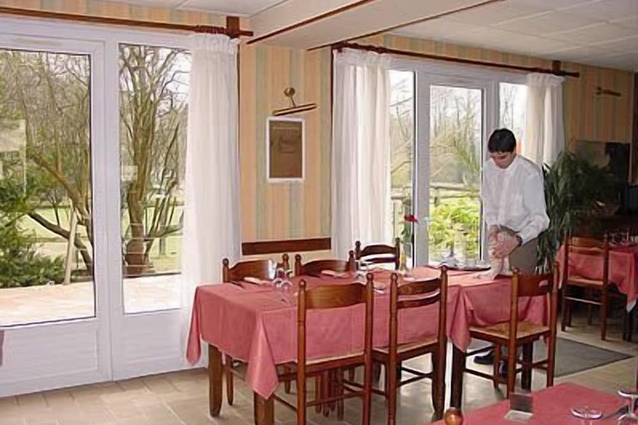 Dining Photos