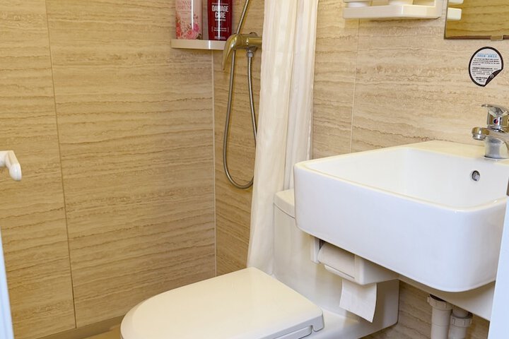 Room 62 of 91