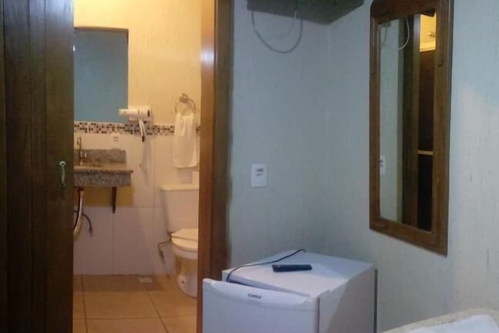 Room 12 of 35