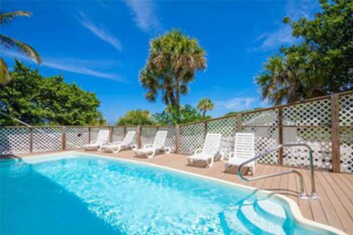 Pool 16 of 37