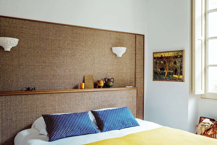 Room 28 of 89