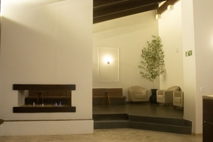 Hotel Interior 10 of 47