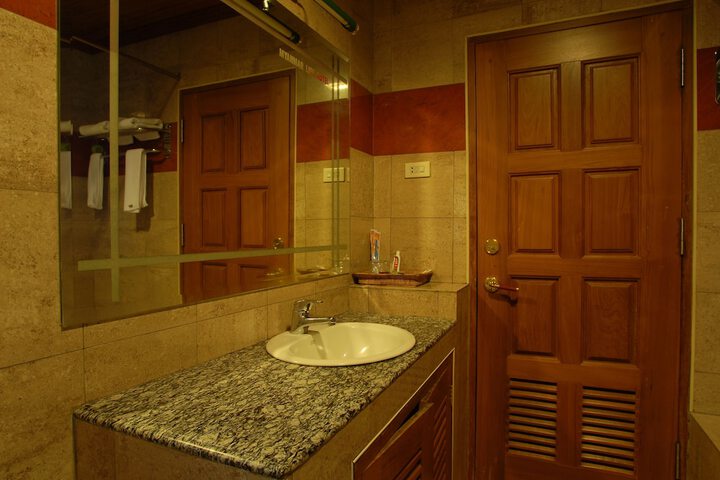 Room 5 of 45