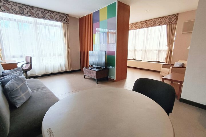 Room 49 of 73