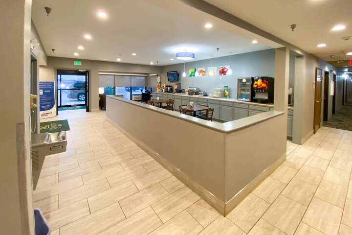 Breakfast area