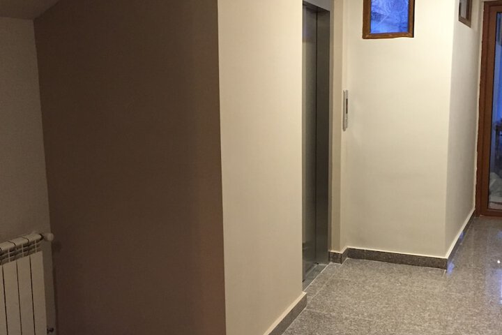 Ballroom/Hall 37 of 42
