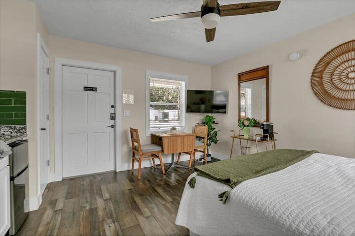 Room 10 of 67