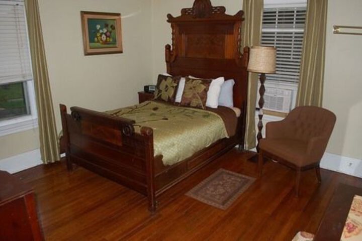 Room 8 of 40