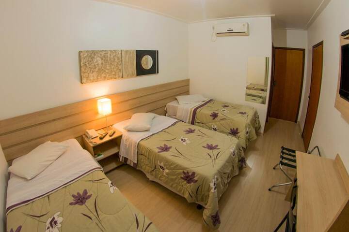 Room 18 of 37