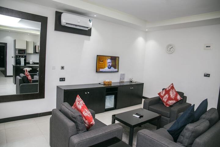 Room 8 of 31