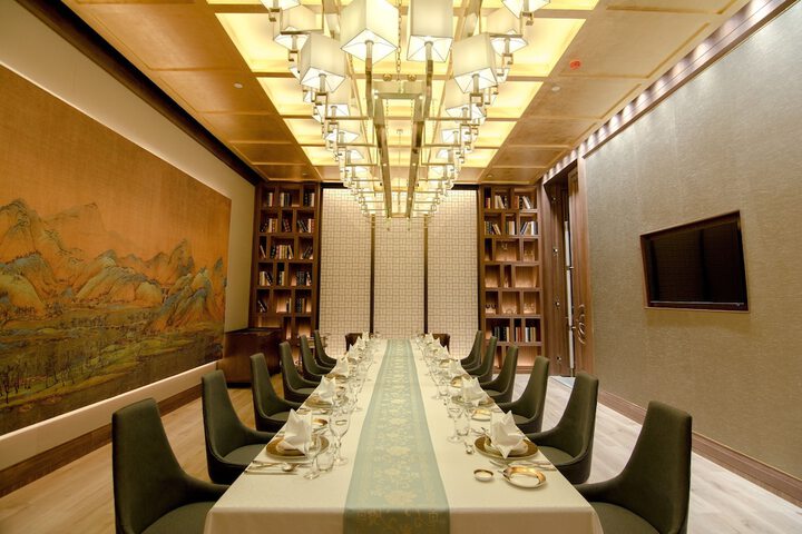 Dining 54 of 66