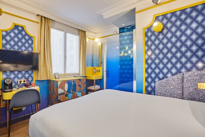 Room 52 of 87