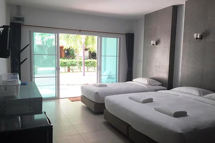 Room 5 of 35