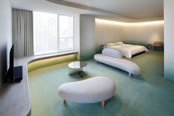 Room 15 of 89