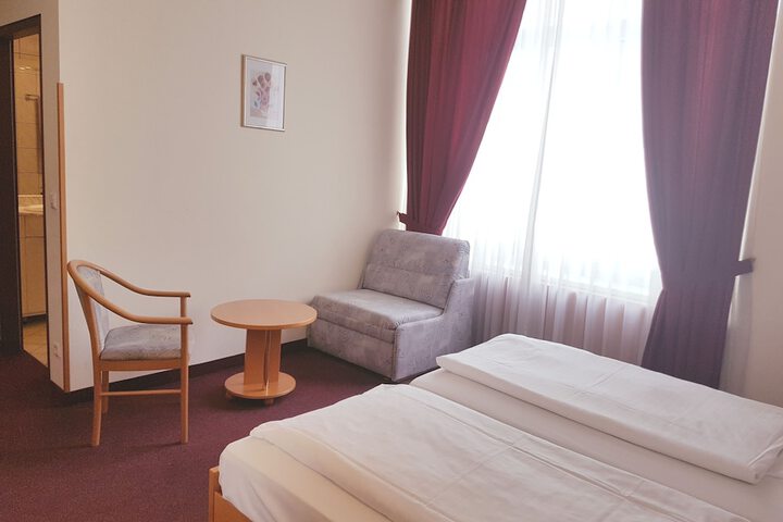 Room 36 of 133