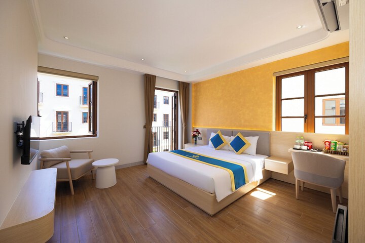 Room 14 of 50