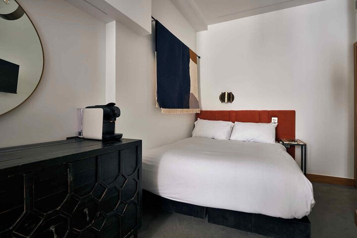 Room 22 of 47