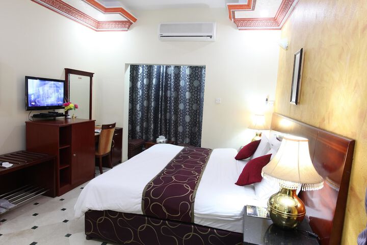 Room 6 of 55