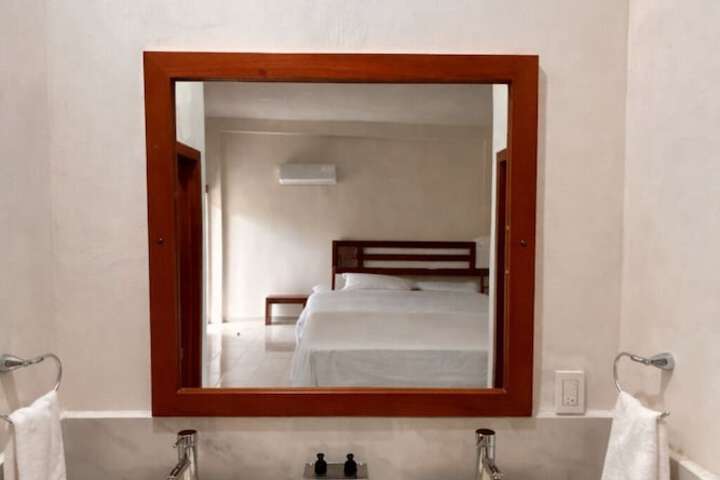 Room 19 of 29