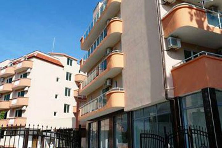 Hotel 8 of 41