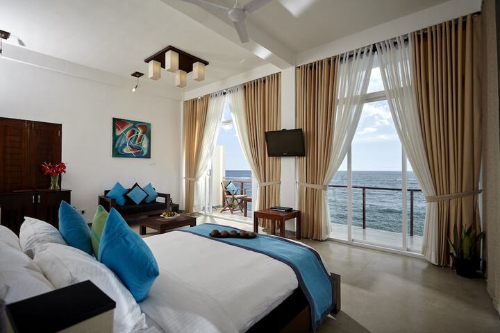 Room 19 of 53