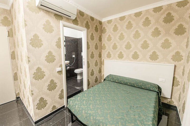 Room 18 of 35