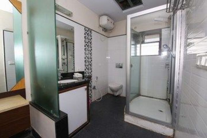 Room 7 of 26