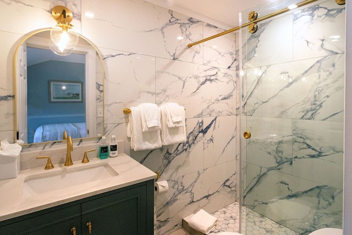 Bathroom Interior Photo