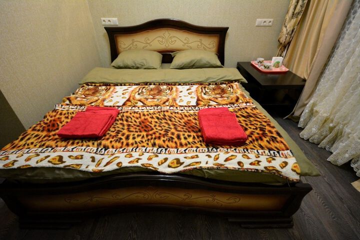 Room 5 of 33