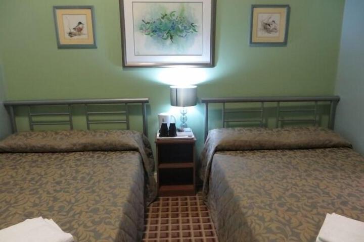 Room 34 of 46