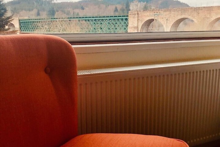 Room 10 of 25
