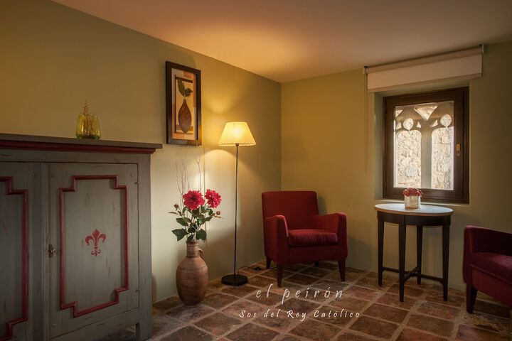 Room 8 of 35