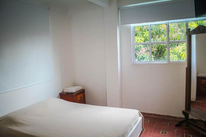 Room 8 of 50