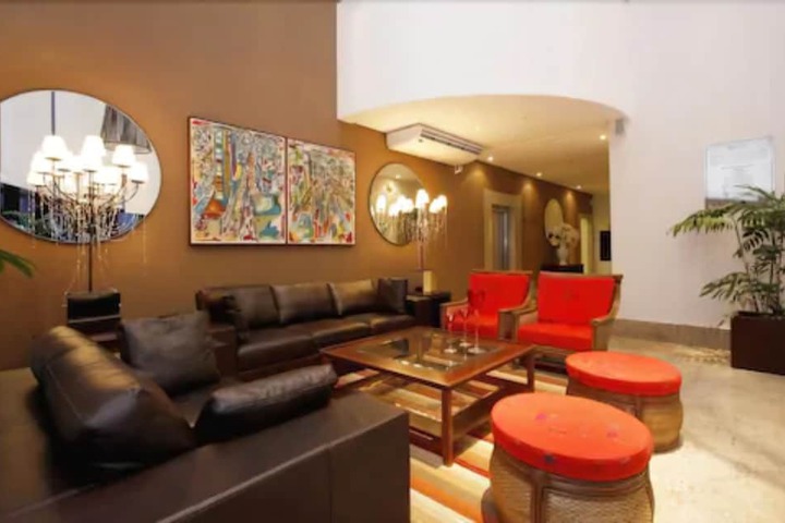 Guest Lobby