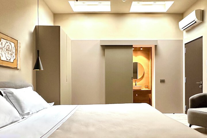 Room 29 of 85