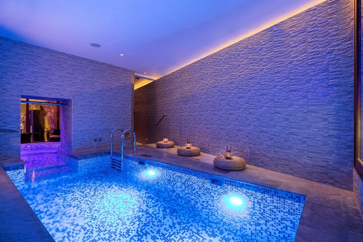 Pool 36 of 82