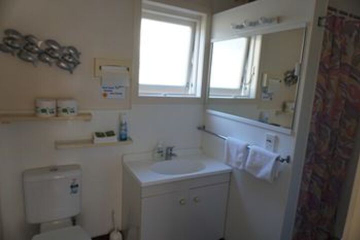Room 6 of 22