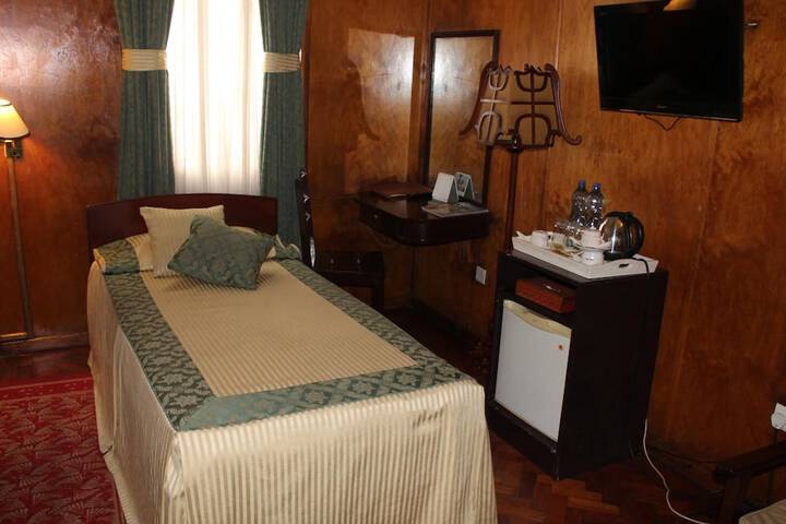 Room 14 of 43