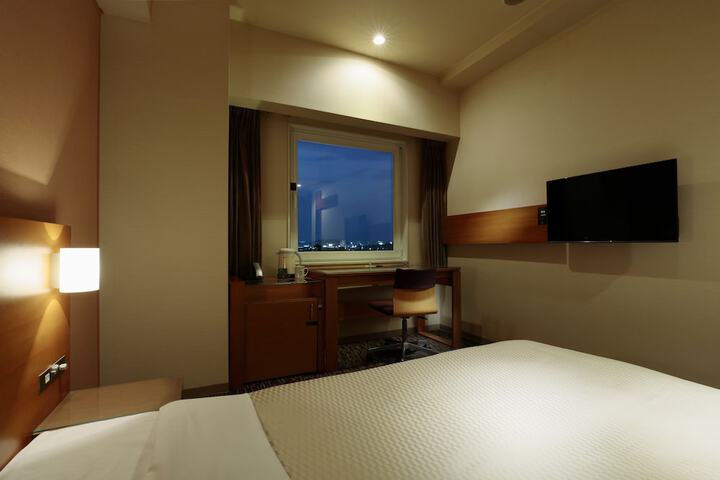 Room 14 of 50