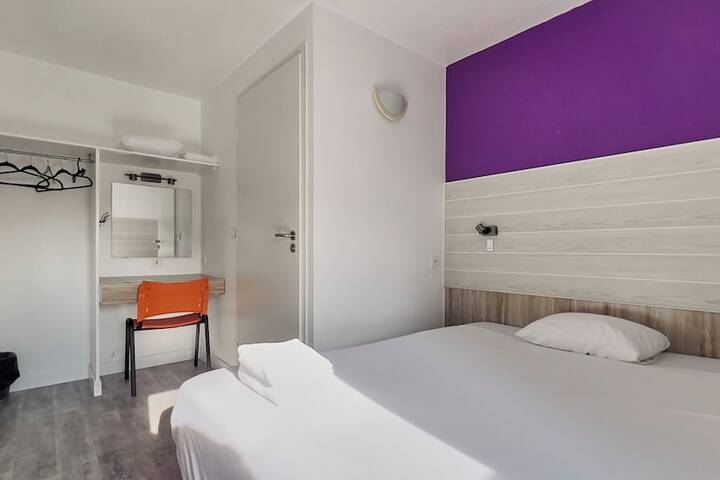 Room 15 of 26
