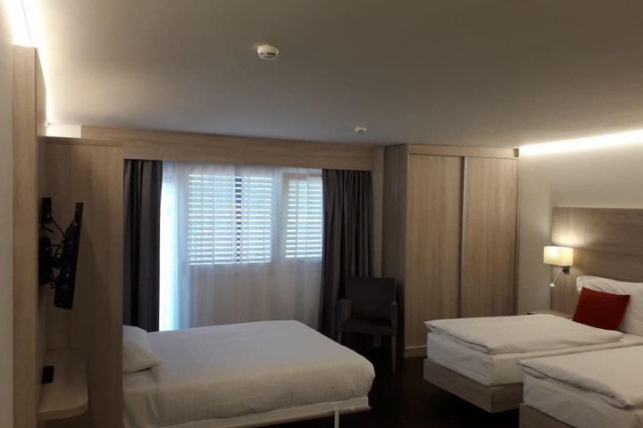 Room 26 of 53